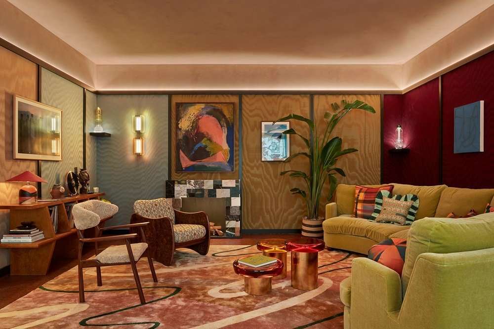 Sitting_Room_United_in_Design_by_Sophie_Ashby